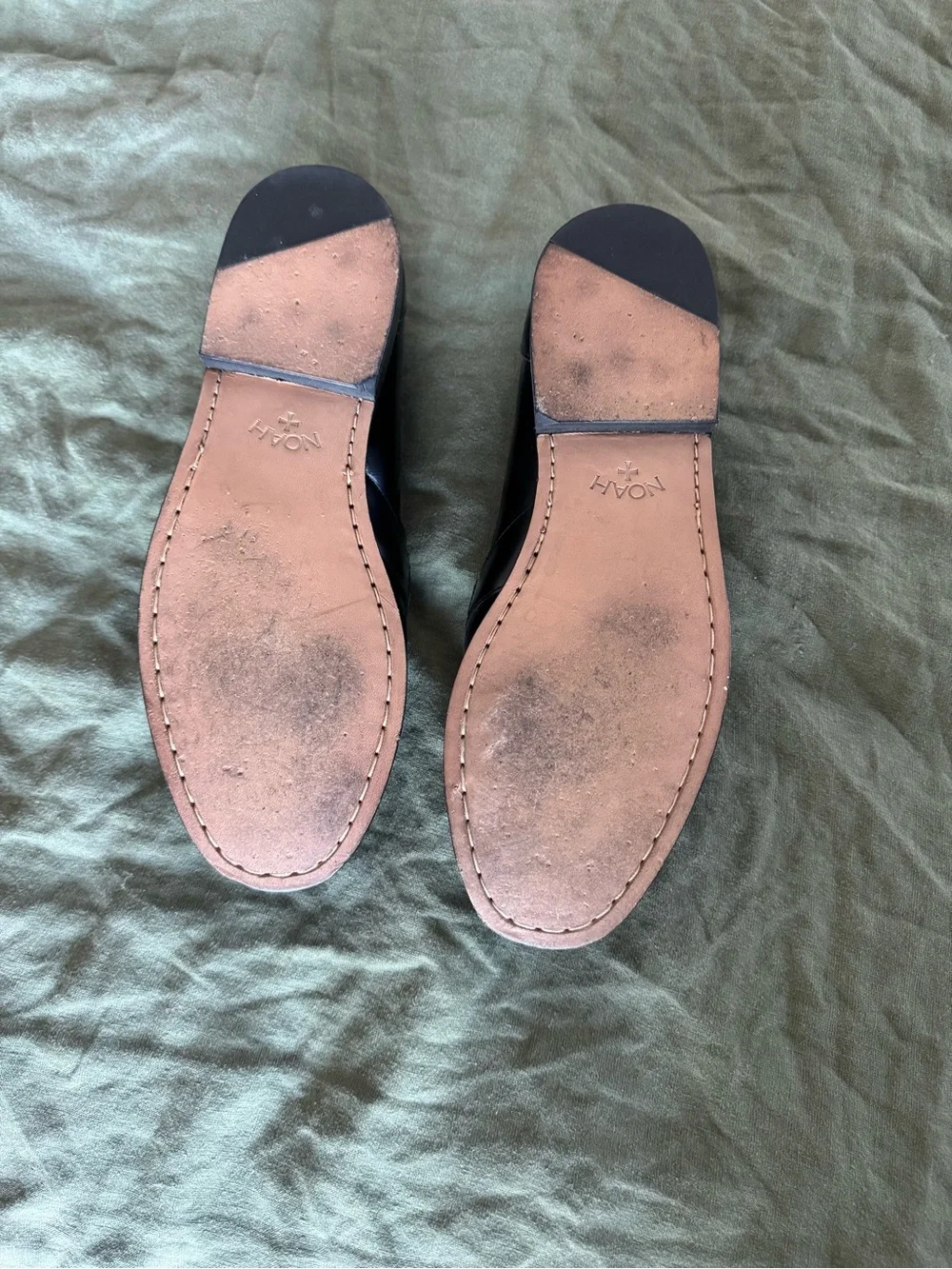 Men’s Black Leather Kiltie Buckle Loafers